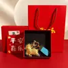 Amuleto de la Suerte del Año de la Oveja Llavero de Ovejita Bolso Dorado Cadena para Teléfono Colgante Souvenir Exquisito de Negocios Regalo