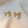 Pendientes Elegantes de Cristal y Perla con Pasador de Plata 925 Nueva Moda 2023 Elegantes de Gama Alta Lujo Ligero Pendientes Exagerados para Mujer