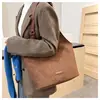 Bolso Grande Casual y Elegante para Mujer 2025 Nuevo Verano Popular Bolso de Hombro o Axila Simple Bolso Cubo de Moda