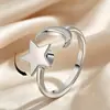 Anillo de luna de ópalo de acero inoxidable platino 18K europeo y americano, joyería transfronteriza, accesorios elegantes y de alta gama para mujer