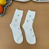 Meias Femininas de Outono e Inverno Novas de Cano Médio com Design de Estrela, Versáteis e Modernas, Estilo Coreano, Absorventes de Suor, Longas