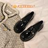 Novos Mocassins Estilo Britânico de Primavera com Moedas Douradas, Saltos Grossos, Solas Macias, Solas Grossas, Sapatos Pequenos de Couro para Mulheres