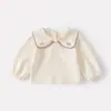Conjunto de Três Peças para Bebê: Camada Base Bordada com Gola, Colete Simples de Lã para Outono, Jeans com Coração