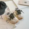 Zapatillas de entrenamiento para niñas estilo coreano, nuevos modelos otoño e invierno 2026, zapatillas deportivas para niños, zapatillas versátiles y ligeras para niños mayores