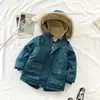 Ropa para niños de comercio exterior 2022 invierno nuevo abrigo acolchado de algodón para niños con forro de terciopelo cálido moda con capucha chaqueta acolchada de algodón chaqueta acolchada de algodón para niños