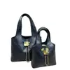Fornecimento direto transfronteiriço de Guangzhou de bolsas de ombro totalmente em aço, bolsas clássicas, bolsas CF, bolsas de bola dourada, bolsas transversais, bolsas de caixa, bolsas hobo, bolsas tote