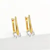 Pendientes de Beso de Luz de Estrella de Nuevo Estilo Europeo y Americano para Mujer, Clips para Orejas Curvos de Diamante Único de Alta Gama, Pendientes de Moda Simples y Lujosos