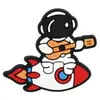 Astronauta Espacial Planeta Desenho Animado Sapatos de Furo em PVC Tema Flor Universo Fivela de Sapato de Borracha Macia Acessórios para Sapatos de Jardim DIY