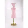 Porta Joyas Rosa de Lujo Ligero con Forma Humana y Base de Hierro Estilo Francés para Collares y Pendientes, Soporte de Exhibición de Joyas de Escritorio
