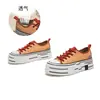 Tênis Brancos com Rosto Sorridente 2026 Primavera Novo de Solado Grosso para Aumentar a Altura Casuais Versáteis Moda Confortáveis Sapatos Femininos