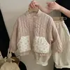 Ropa infantil estilo coreano, chaqueta reversible para niñas, nueva colección otoño/invierno, rosa pálido y blanco, elegante diseño de patchwork, cuello alto, conjunto acolchado de algodón