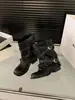 Botas de Motocicleta Negras Chuyuji de Media Caña Estilo Caballero para Mujer 2026 Otoño Invierno Nuevo Estilo Botas de Pierna con Remaches Botas Apilables