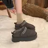 Chão Nevado Um Passo Calçado Plush Forrado Meio Quente Solado Grosso Chinelos Uso Externo Temporada Chinelos de Algodão Feminino Inverno Plush Pão Cinza