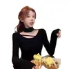Top de manga larga ajustado con cuello halter y cut-out estilo coreano para mujer, de diseñador, nuevo para primavera y otoño, capa base de nicho, camiseta Pura Deseo