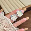 Pendientes de Flor de Camelia Dulce para Mujer, Simples y de Moda, Pendientes de Lujo Ligero y Temperamento Elegante, Pendientes de Diseño Nicho Estilo Ins
