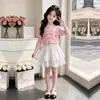 Conjunto de Duas Peças para Crianças Maiores: Blusa Casual Fina Estilosa com Personalidade de Manga Curta e Saia Doce de Renda de Verão para Meninas