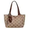 Bolsa de balde fashion de grande capacidade transfronteiriça com bolinhas, coleção de outono, bolsa de trabalho feminina, bolsa de ombro e bolsa de mão modernas e versáteis