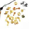 Oro Antiguo Color Fuerte Retención de Color Goteo de Aceite Ruyi Candado Dorado Flor de Loto Hacha de Monje Pavo Real Colgante Adorno Colgante Accesorios Hechos a Mano Tejidos DIY