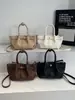 Bolsa Cesta de Vegetais Vintage Fosca para Mulheres, Bolsa de Mão Versátil de Alta Qualidade, Bolsa Nuvem, Nova Bolsa de Ombro Transversal Bolinho 2025