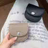 Bolsa redonda pequeña ~ Artículo más vendido transfronterizo, bolso de solapa pequeño de alta gama con cierre de broche y cremallera, tarjetero estilo Chanel, monedero moderno y dulce