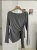 KEKEZOON Camiseta Manga Longa Lisa Decote Ombro a Ombro Irregular com Amarração Slim Fit para Mulheres 8869