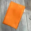 Bufanda Triángulo Original de Bloqueo para Objetos Pequeños jk Poliéster Algodón Bordada Color Sólido Hebilla Accesorios Versátil Persona Perezosa Bufanda Uniforme Gratis