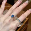 Anillo Completo de Diamantes con Forma de Cruz Azul, Moda de Lujo Ligero, Apilable Vintage, Versátil, Sensación de Gama Alta, Estilo Minimalista, Diseño de Nicho