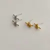 Brincos de Tarraxa Pequenos com Nó Estilo Francês Europeu e Americano Leve Luxo Modernos Elegantes Estilo Frio Aço Titânio Banhado a Ouro Brincos de Tarraxa para Mulheres