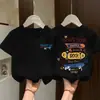 Camiseta de Manga Curta para Meninos Verão 2026 Novo Estilo para Crianças Mais Velhas, Camiseta Básica Fina com Estampa de Desenho Top da Moda