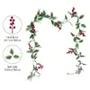Simulação de fonte transfronteiriça Rattan de Natal Pendente de parede europeu e americano Decoração de casa Fruta vermelha Rattan macio Arranjo de atmosfera natalina