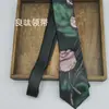 Camisa de corbata para hombres y mujeres, Accesorio artístico rosa de nicho casual universitario con sentido de diseño, Personalidad Y2K Corazón de llama