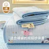 2026 Nuevo Modelo Cubre Cama Individual Acolchado de Gasa de Doble Capa Estampada de Kapok Juego de Tres Piezas