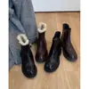 Encuentro de Primera Temporada Botas de Nieve de Suela Gruesa para Mujer Estilo Nuevo 2025 Botas Adelgazantes de Invierno Zapatos de Algodón Cálidos Zapatos Peludos Botines para Personas Bajitas