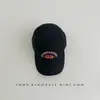 Gorro de Bebé Estilo Delgado para Primavera y Otoño Gorra de Béisbol Bordada con Letras para Niños y Niñas Informal Versátil Protección Solar Gorra con Visera Estilo Coreano