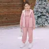 Conjunto de Otoño/Invierno para Niñas 2026 Nuevo Moda y Estilo Sudadera Gruesa con Forro Polar Infantil Conjunto de Tres Piezas, Cálido y Casual de Moda