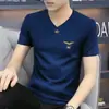 Camiseta de manga corta con cuello en V para hombre, nueva camiseta de verano, informal, moderna y atractiva, top deportivo para hombre