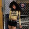 Moda Estilo Europeo y Americano 2024 Otoño e Invierno Nuevo Top de Camiseta Ajustada Sexy Picante para Mujer con Hombro Descubierto y Estampado de Letras