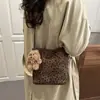 Bolso con Estampado de Leopardo Estilo Coreano para el Trabajo, Bolso Cubo de Nicho de Alto Valor Estilo Coreano, Bolso de Hombro de Moda, Bolso Cruzado para Mujer