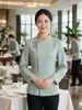 Uniforme de camarero de alta gama estilo chino, de manga larga, para restaurantes, hoteles, restaurantes de hot pot y establecimientos de granja a la mesa, adecuado para usar en otoño e invierno, estilo mujer