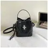 Bolsa de Cubo Portátil Shuai Mi Home para Mujer 2026 Nueva Moda Bolso de Hombro Sencillo para el Trabajo Diario y los Viajes Bolso Cruzado