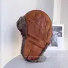 Gorro Grueso de Felpa a Prueba de Frío Estilo Lei Feng para Invierno del Noreste Versátil Personalidad Retro Piel Sintética Cálido para Proteger los Oídos Gorro de Esquí Moderno
