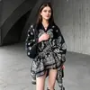 En Stock Chal Capa Tejido Retro Europeo y Americano con Borlas, Abertura y Jacquard para Mujer, Otoño e Invierno, Cálido para Viajes, Producto Nuevo