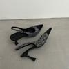 Sandalias Baotou para Mujer en Verano con Faldas, Estilo Pequeño y Elegante, Correas Traseras, Punta Fina, Corte Bajo, Tacones de Aguja, Tacones Medianos para Mujer