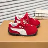Tenis para Bebé Niños 2026 Primavera/Verano Nuevo Estilo Zapatos Forrest Gump para Niñas Versión Coreana Suela Suave Antideslizante Zapatos de Entrenamiento Alemanes para Niños Modernos