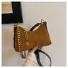 Bolsa de cadena pequeña de alta gama para comercio exterior, nuevo bolso de mano retro elegante para mujer, bolso de hombro cruzado de nicho, moderno