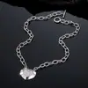 Plata Antigua Transfronteriza Europea y Americana Retro Elegante Simple Alambre de Plata Corazón de Melocotón Diamante Cadena Cruzada Hebilla de Ot Collares Joyería