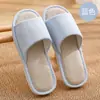 Pantuflas de lino para interior, hogar, domésticas, pantuflas frescas para mujer, ropa de casa, resistentes al desgaste, antideslizantes, suela gruesa, pantuflas frescas de verano para hombre, venta al por mayor