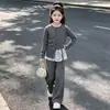 Conjunto de Ropa de Otoño para Niñas Estilo Coreano 2026 Nuevo Elegante Tallas Mediana a Grande Cardigan Suéter Shorts Conjunto de Dos Piezas