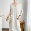 Vestido largo tipo tank top holgado con cuello en V para tallas grandes, adelgazante, adecuado para usar debajo de un blazer, como vestido lencero, vestido largo para el verano, para mujeres de talla grande