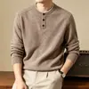Camisa de Punto de Manga Larga Dos en Uno Estilo Old Money Camiseta para Hombre, Nueva Moda Casual de Otoño Base de Hilo Floral Camisa Suéter
